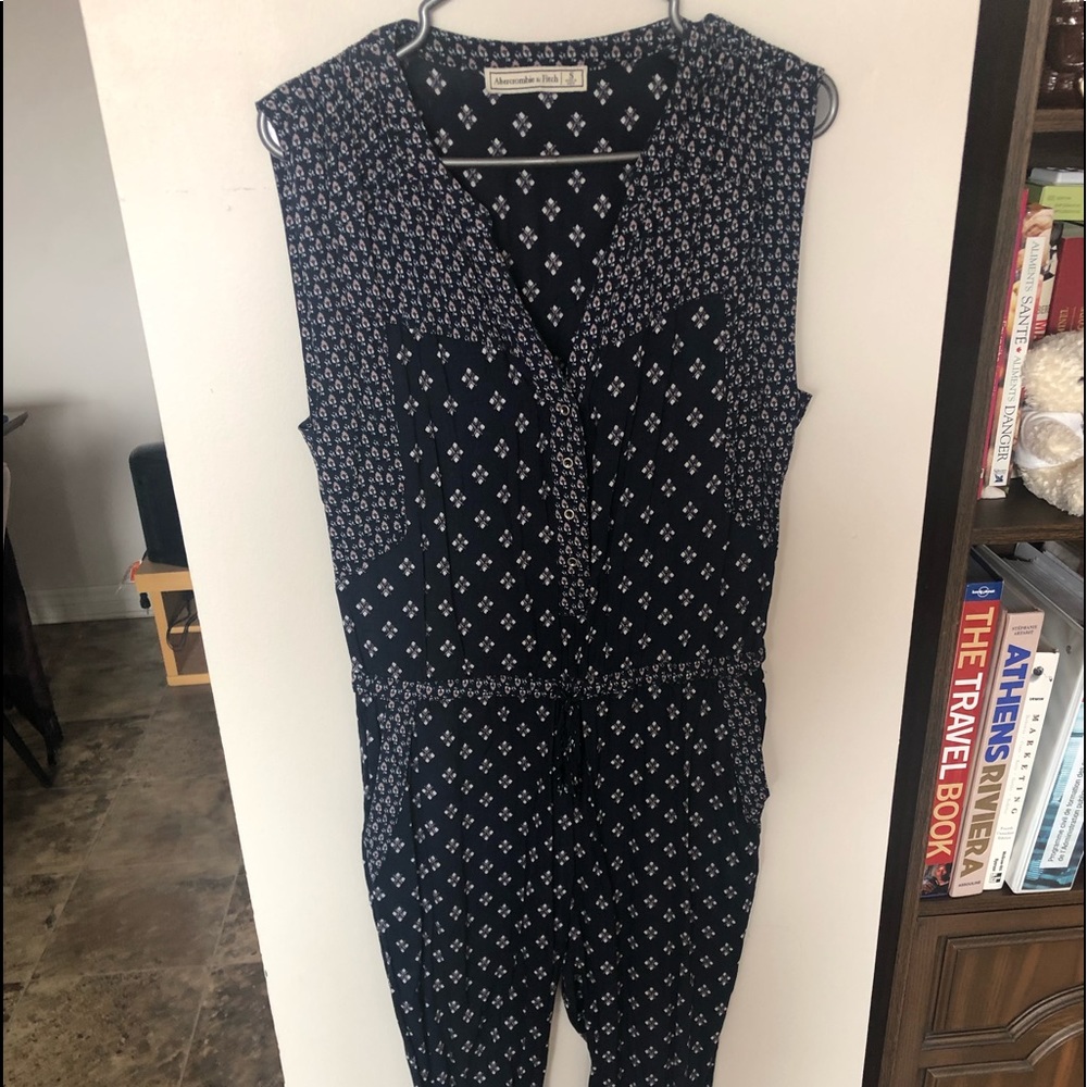 Abercrombie &Fitch Sleeveless jumpsuit